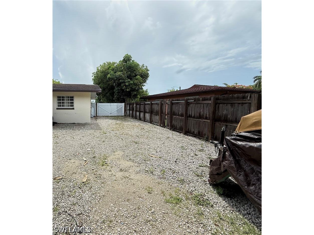 1964 42nd Street SW Naples FL 34116 226021140 image25
