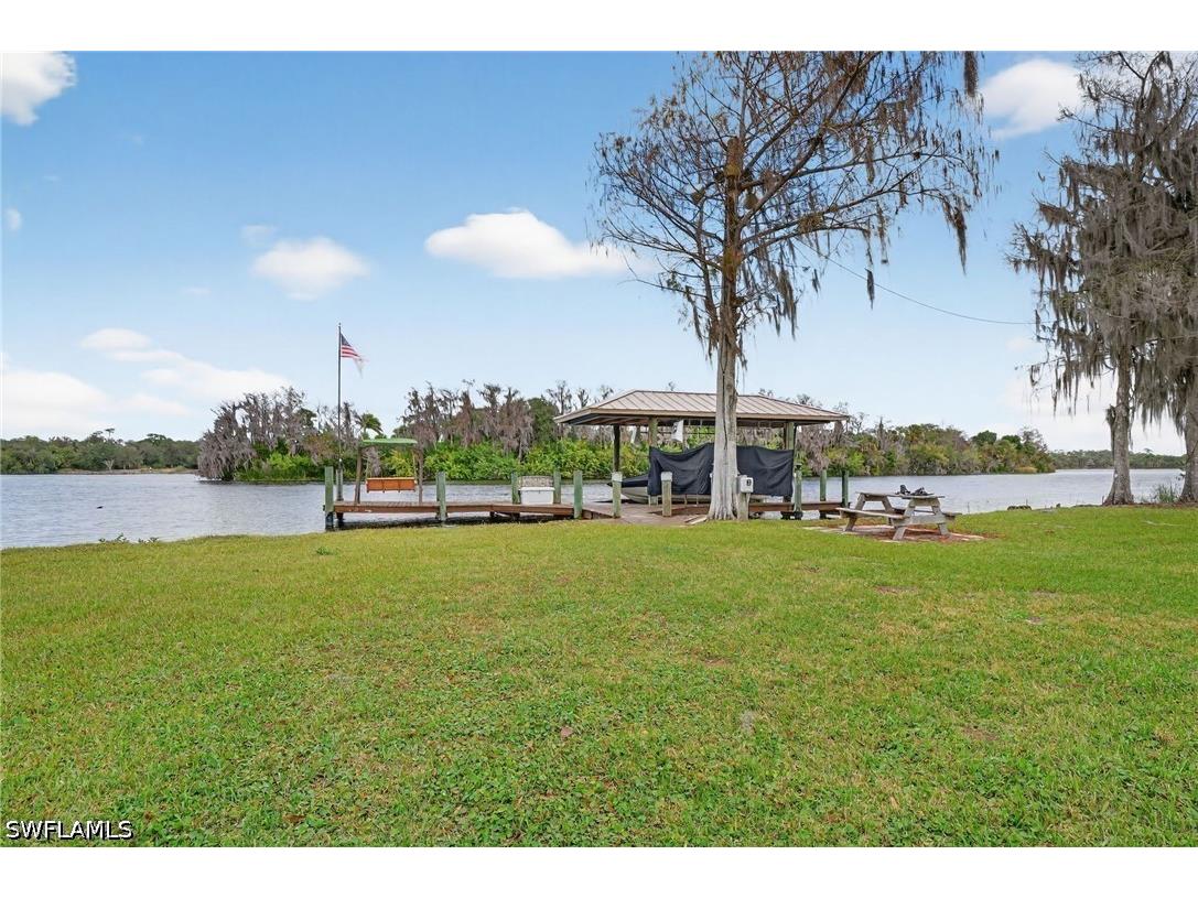 1964 Rialto Way Alva FL 33920 226020201 image3