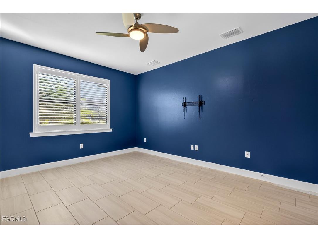 19649 Utopia Lane Estero FL 33928 2025024282 image15