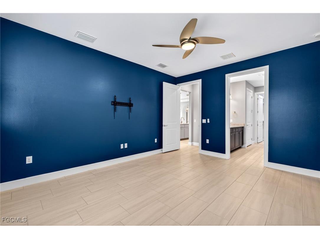 19649 Utopia Lane Estero FL 33928 2025024282 image16