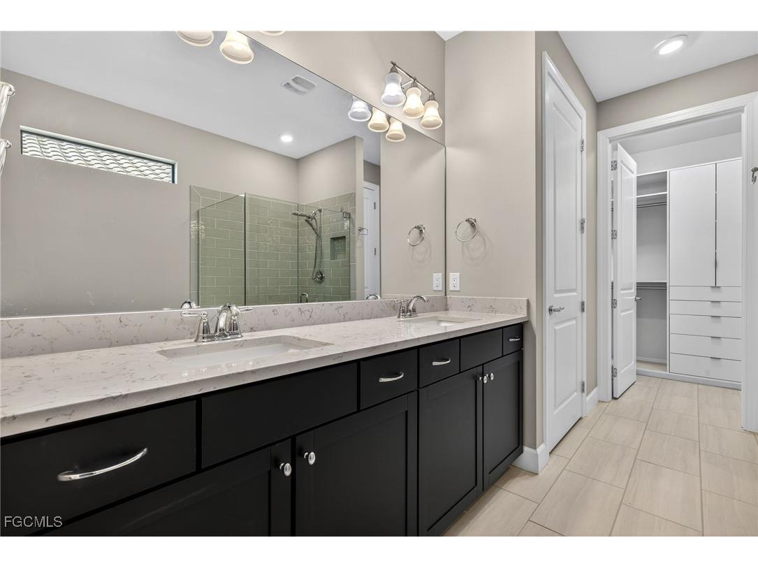 19649 Utopia Lane Estero FL 33928 2025024282 image17