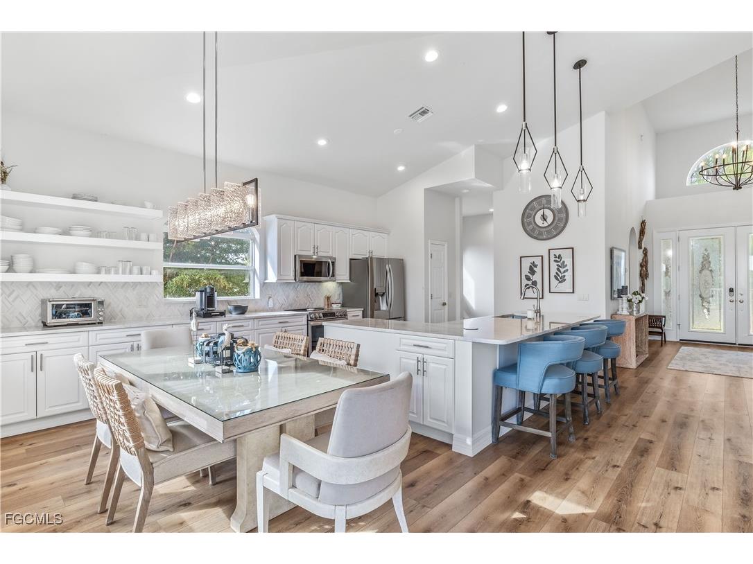 1965 Roseate Lane Sanibel FL 33957 2025011582 image13