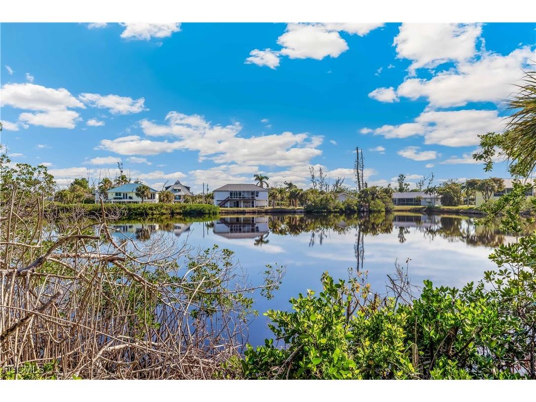 1965 Roseate Lane Sanibel FL 33957 2025011582 image17