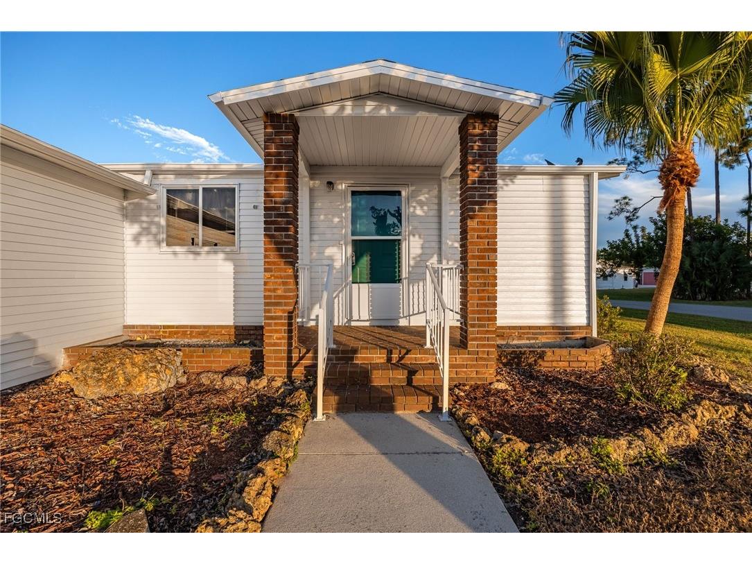 19658 Eagle Trace Court North Fort Myers FL 33903 2025018086 image2