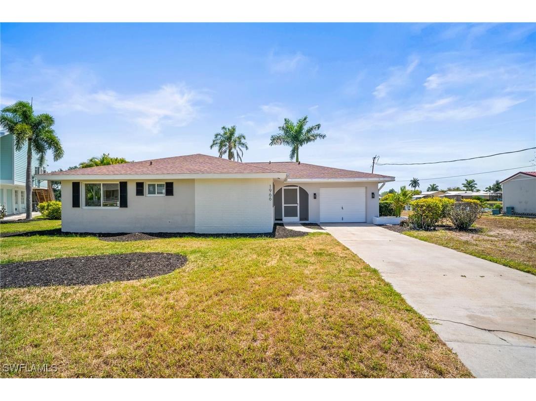 1966 Bahama Avenue Fort Myers FL 33905 225044380 image1