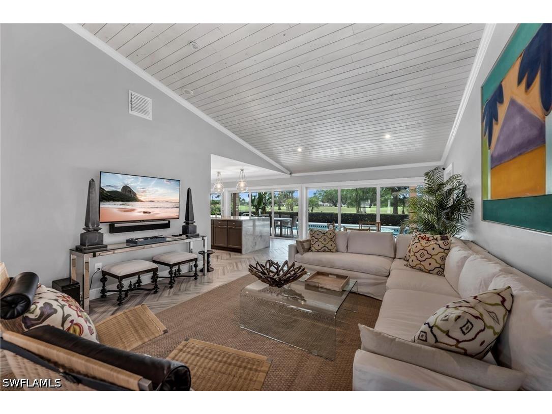 1966 Imperial Golf Course Boulevard Naples FL 34110 226013074 image3