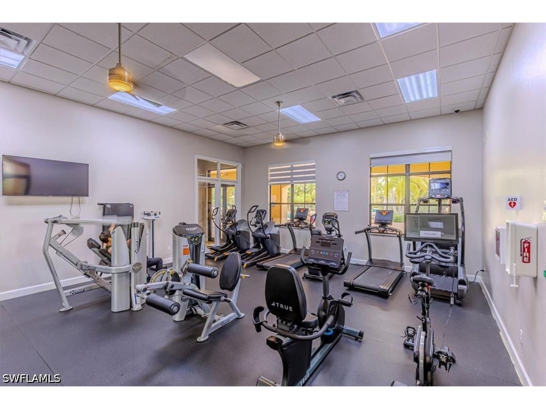 1966 Par Drive Naples FL 34120 226017765 image36