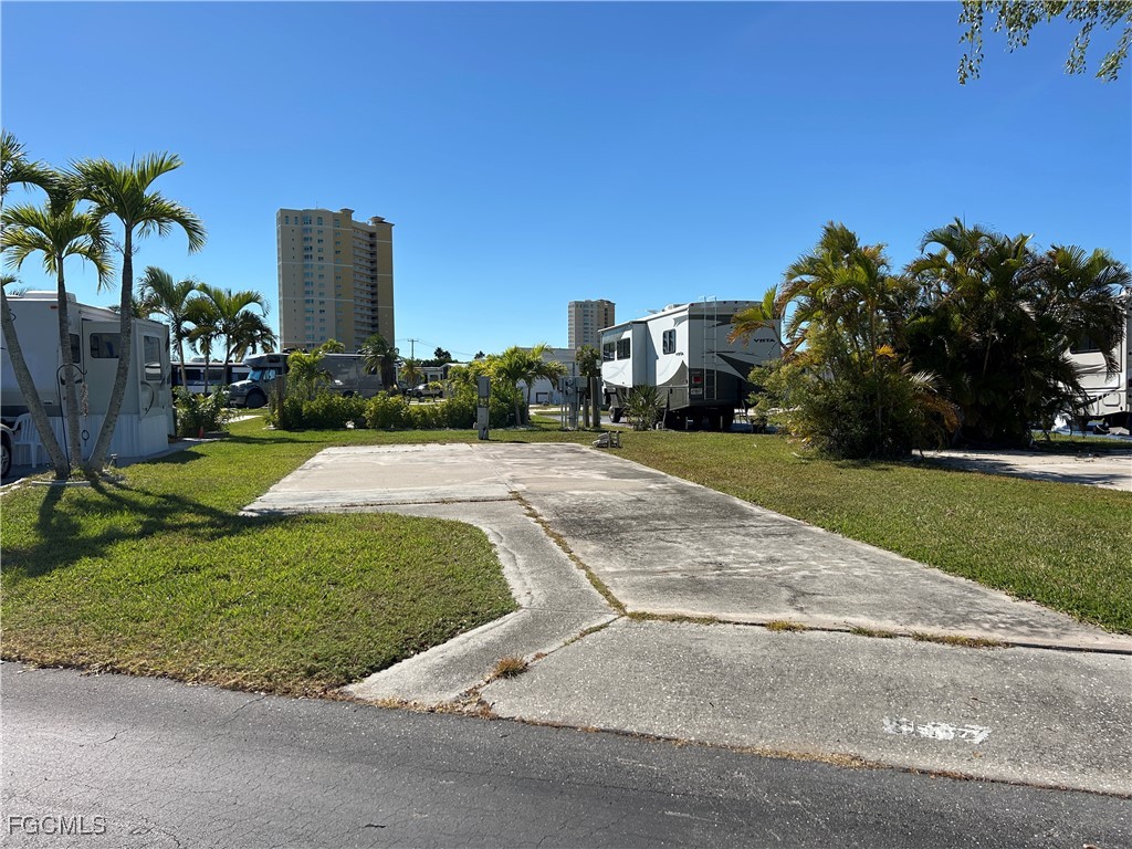 19681 L587 Summerlin Road Fort Myers FL 33908 2025018439 image1