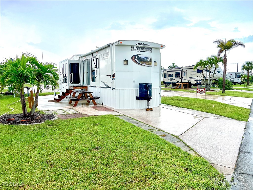 19681 Summerlin #176 Road Fort Myers FL 33908 2025004137 image1