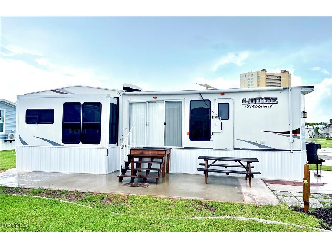 19681 Summerlin #176 Road Fort Myers FL 33908 2025004137 image3