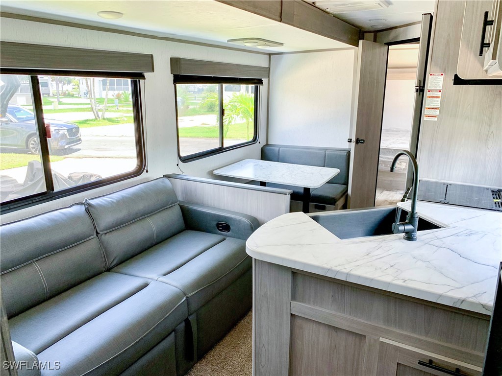 19681 Summerlin #23 Road Fort Myers FL 33908 224077301 image5