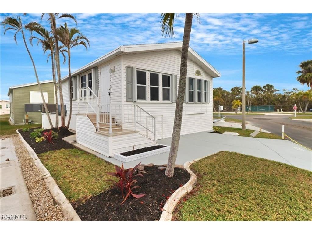 19681 Summerlin Road #354 Fort Myers FL 33908 2026007107 image1