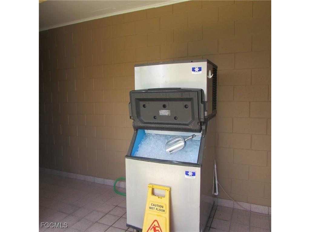 19681 #313 Summerlin Road Fort Myers FL 33908 2025010970 image37