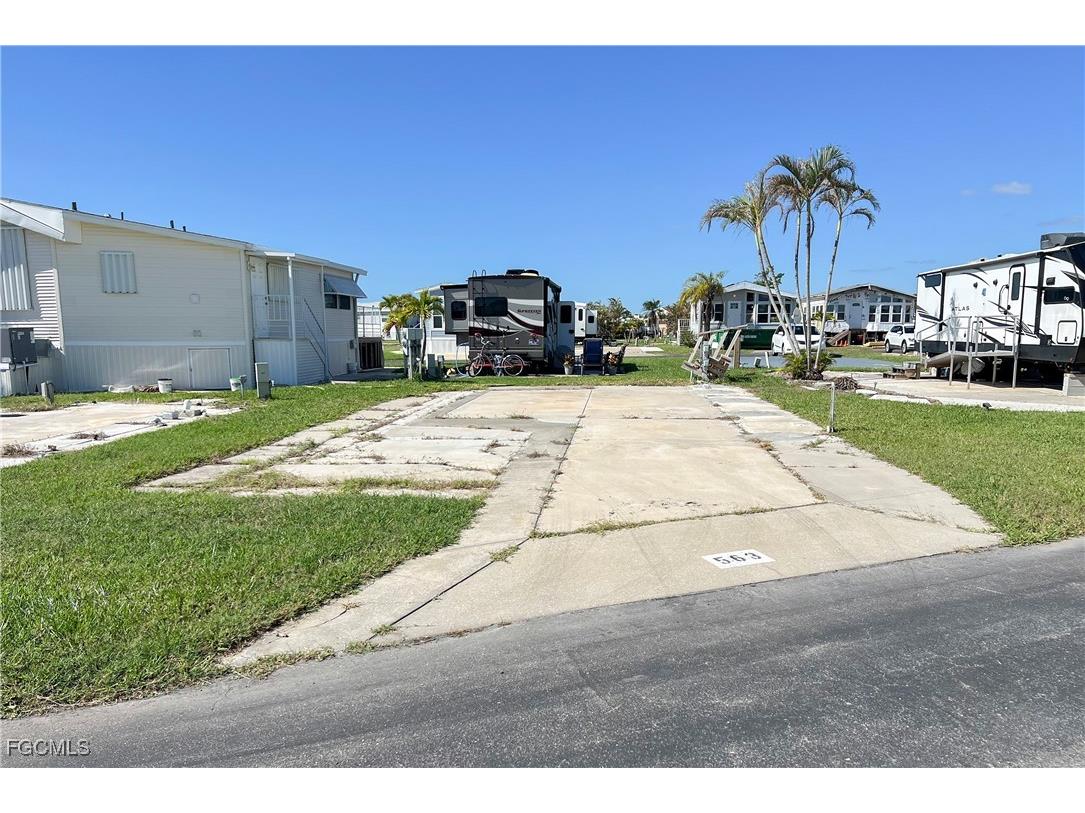 19681 Summerlin 563k Road Fort Myers FL 33908 2025019372 image1