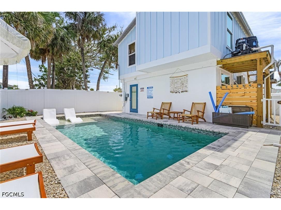 197 Madison Court Fort Myers Beach FL 33931 2026028238 image2