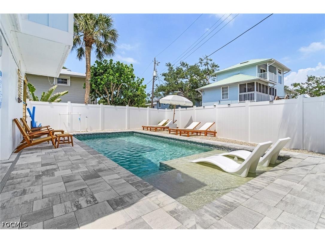 197 Madison Court Fort Myers Beach FL 33931 2026028238 image7