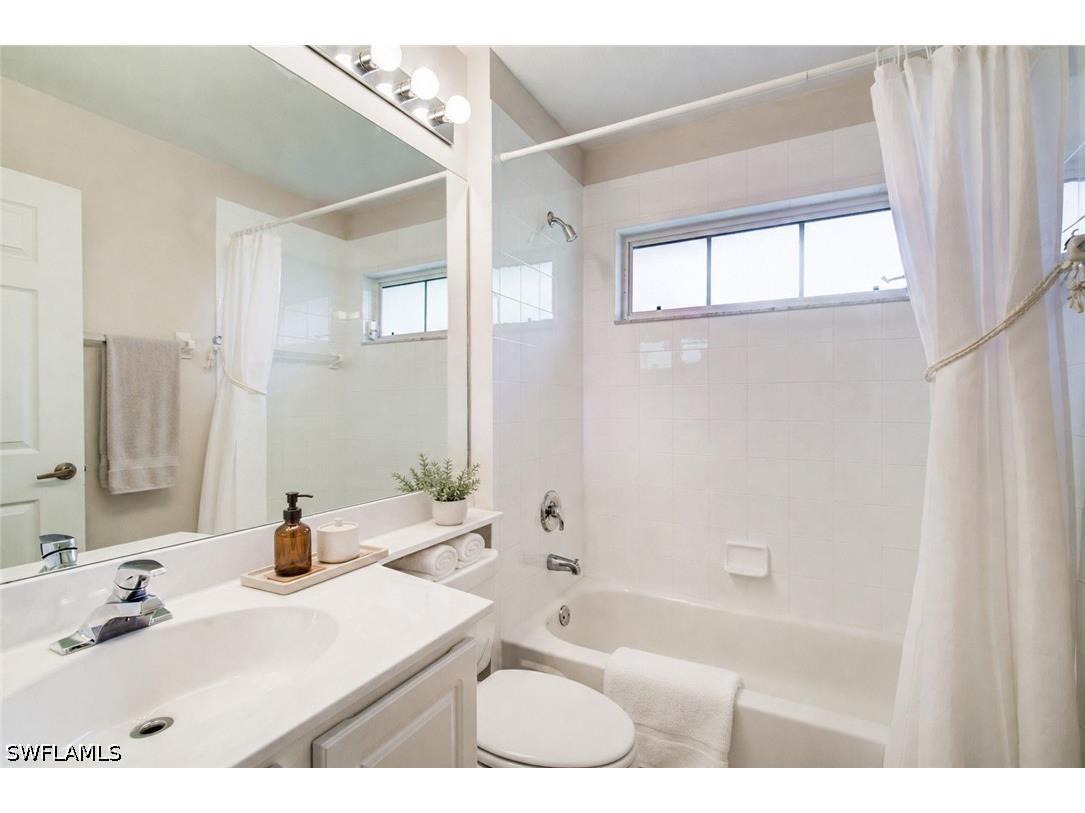 1970 Willow Bend Circle #204 Naples FL 34109 226026137 image27