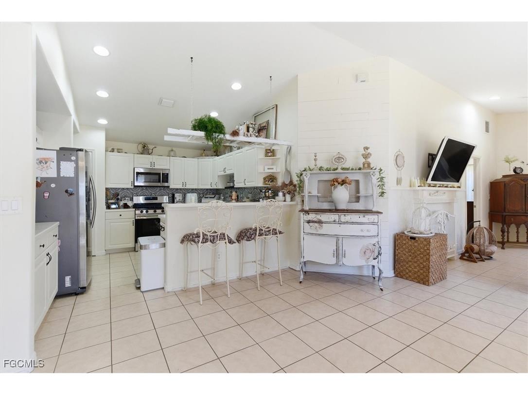 19702 Villa Rosa Loop Estero FL 33967 2026000250 image6