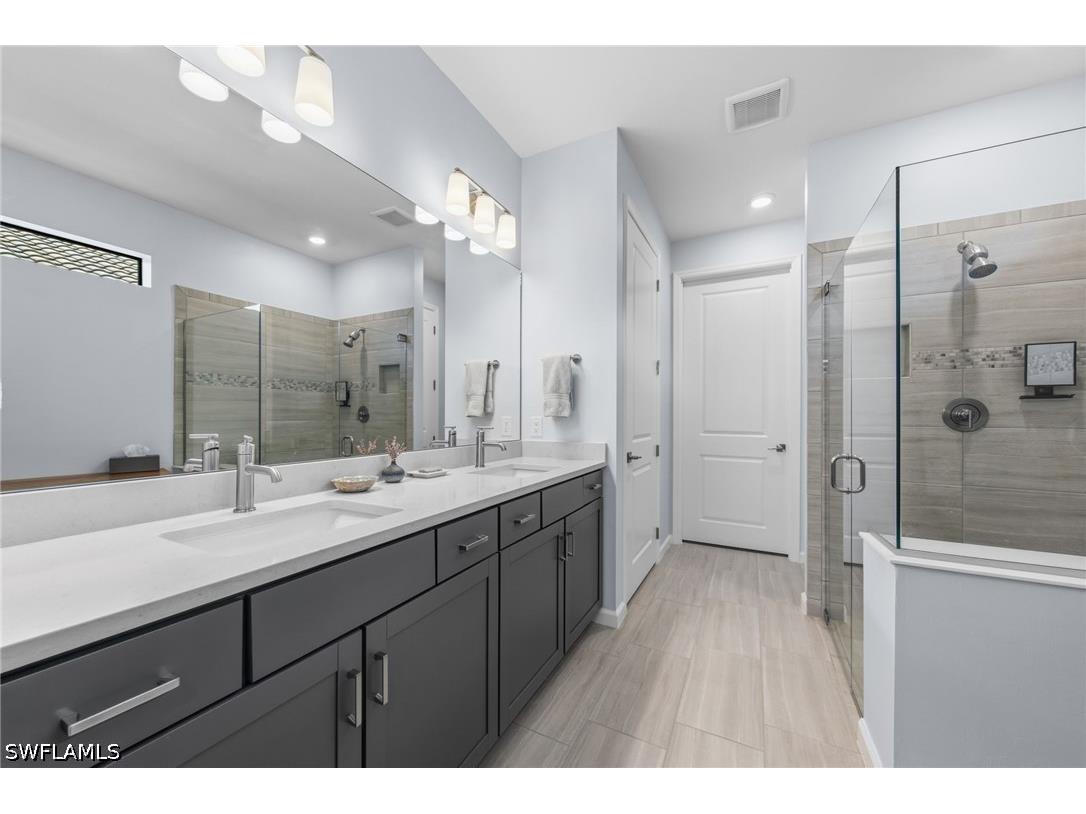 19704 The Place Boulevard Estero FL 33928 226019539 image21