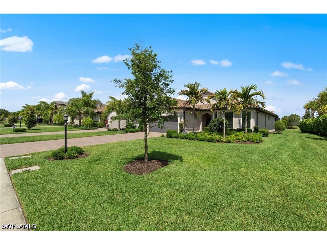 19704 The Place Boulevard Estero FL 33928 226019539 image3