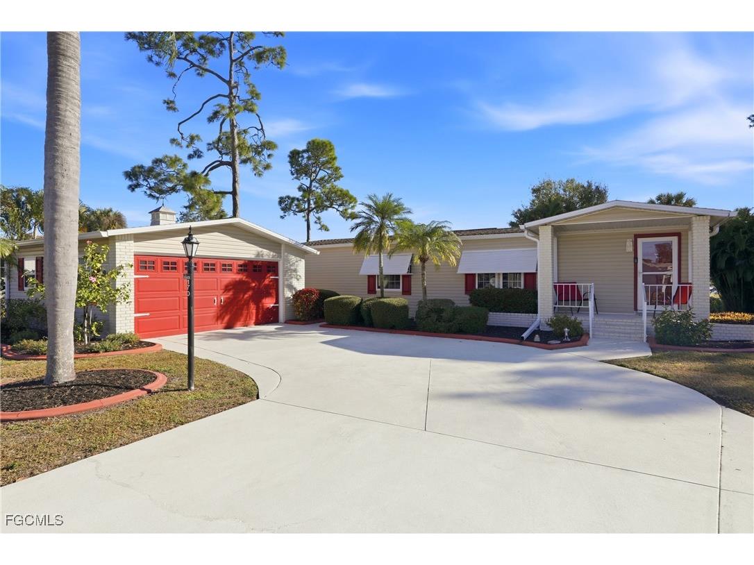 19722 Eagle Trace Court North Fort Myers FL 33903 2026000402 image1