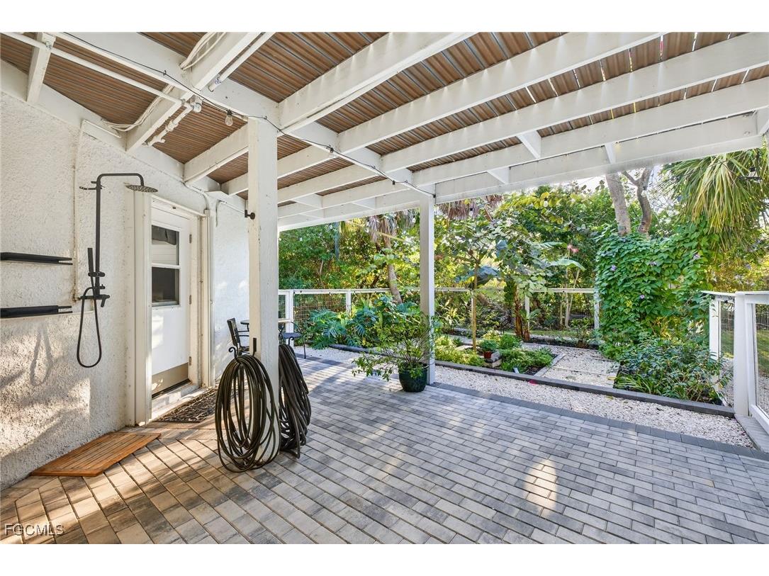 1973 Wild Lime Drive Sanibel FL 33957 2026000759 image50