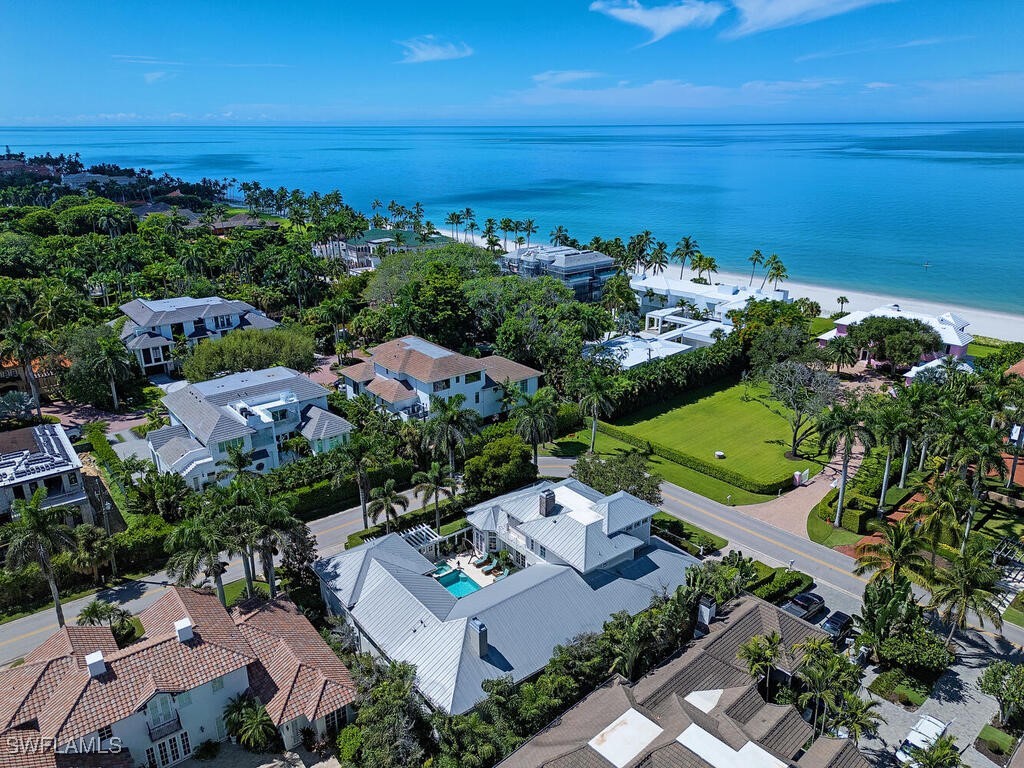 1975 Gulf Shore Boulevard S Naples FL 34102 225072774 image2