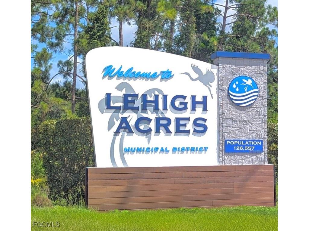 1975 Latham Drive Lehigh Acres FL 33972 2026002961 image2