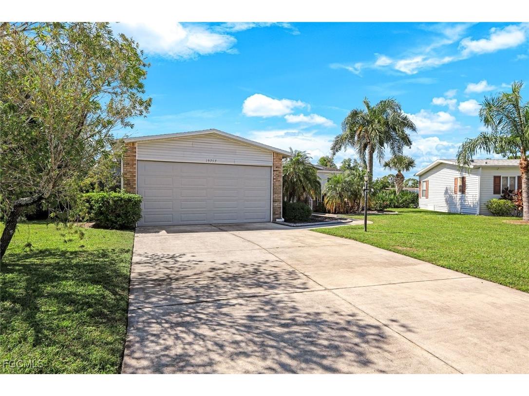 19757 Frenchmans Court North Fort Myers FL 33903 2025010983 image2