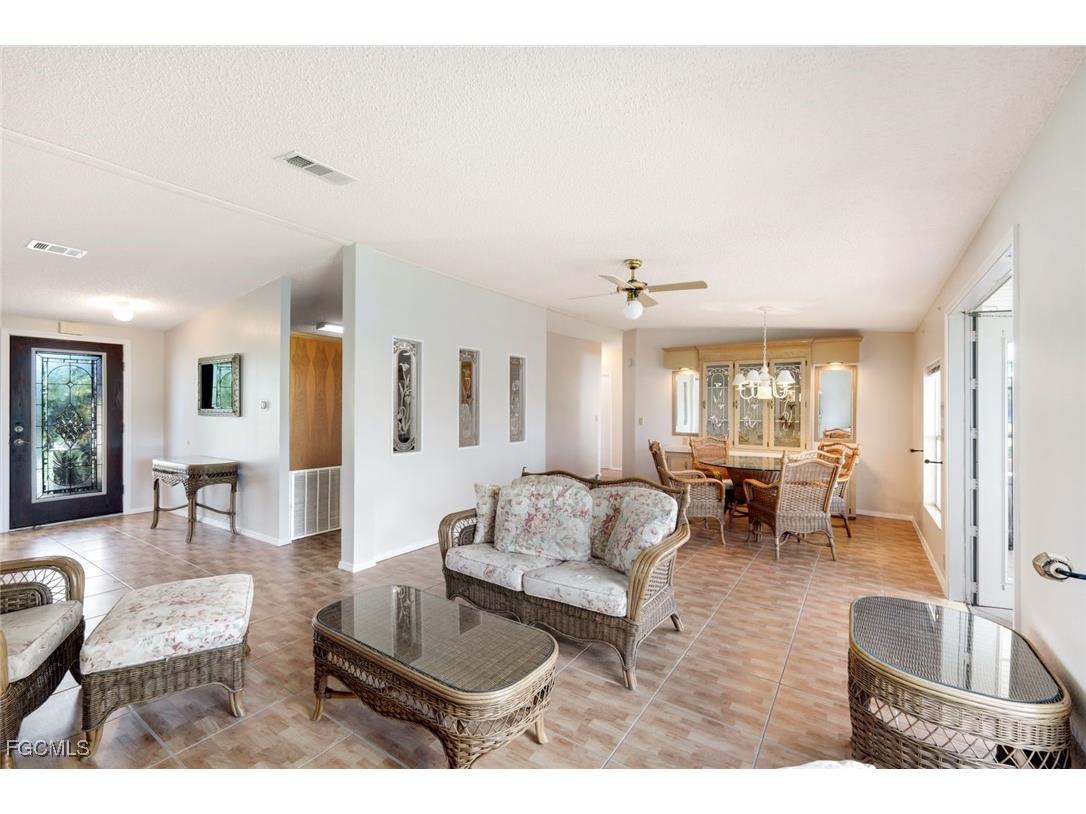 19757 Frenchmans Court North Fort Myers FL 33903 2025010983 image7