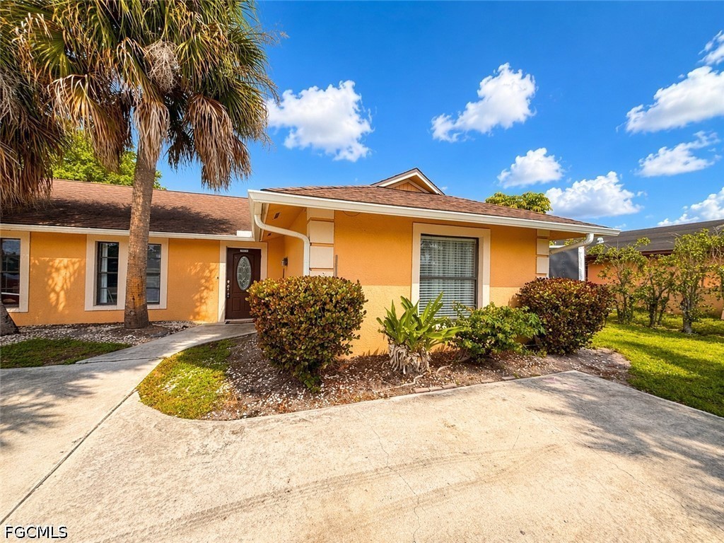 1977 46th Street SW Naples FL 34116 2026016268 image1