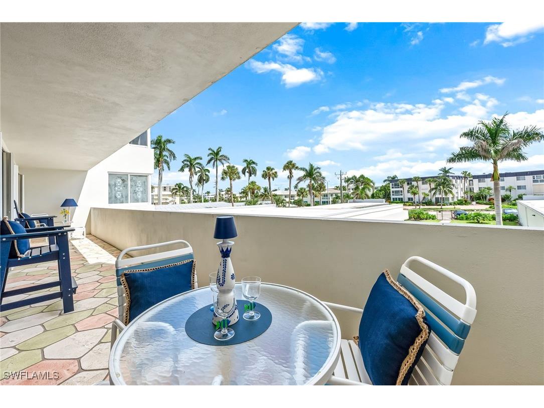 1977 Gulf Shore Boulevard N #204 Naples FL 34102 225072169 image23