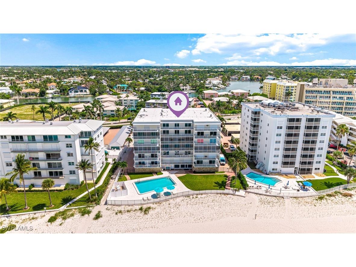 1977 Gulf Shore Boulevard N #204 Naples FL 34102 225072169 image3
