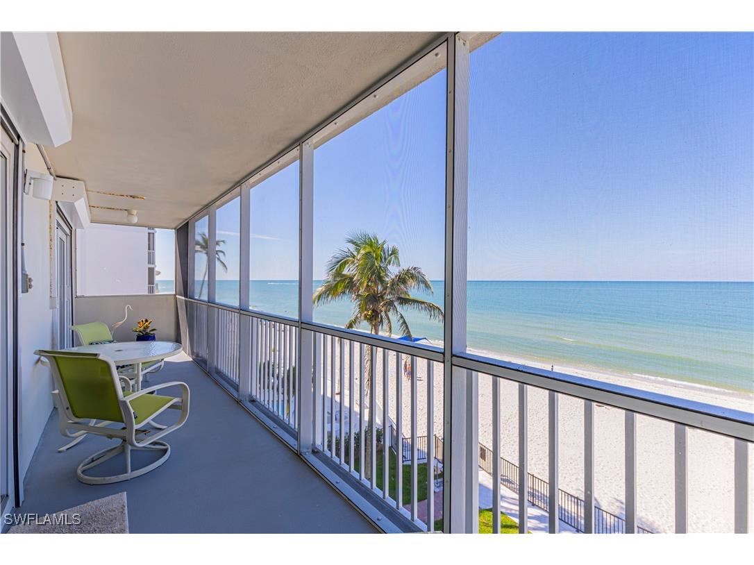 1977 Gulf Shore Boulevard N #401 Naples FL 34102 225077815 image1