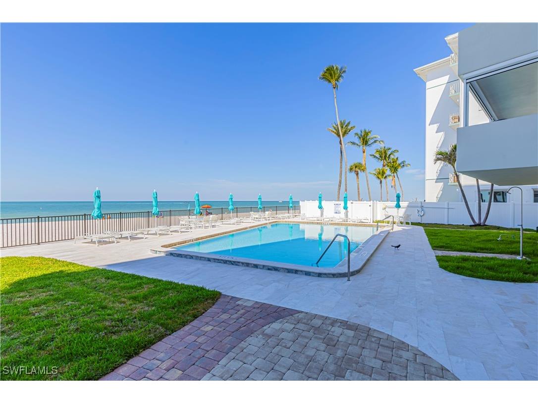 1977 Gulf Shore Boulevard N #401 Naples FL 34102 225077815 image21