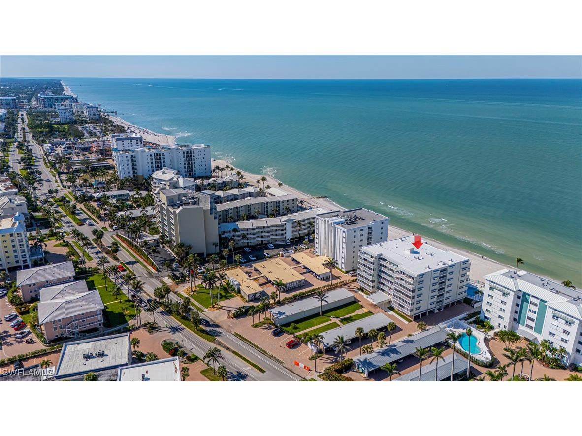 1977 Gulf Shore Boulevard N #401 Naples FL 34102 225077815 image24