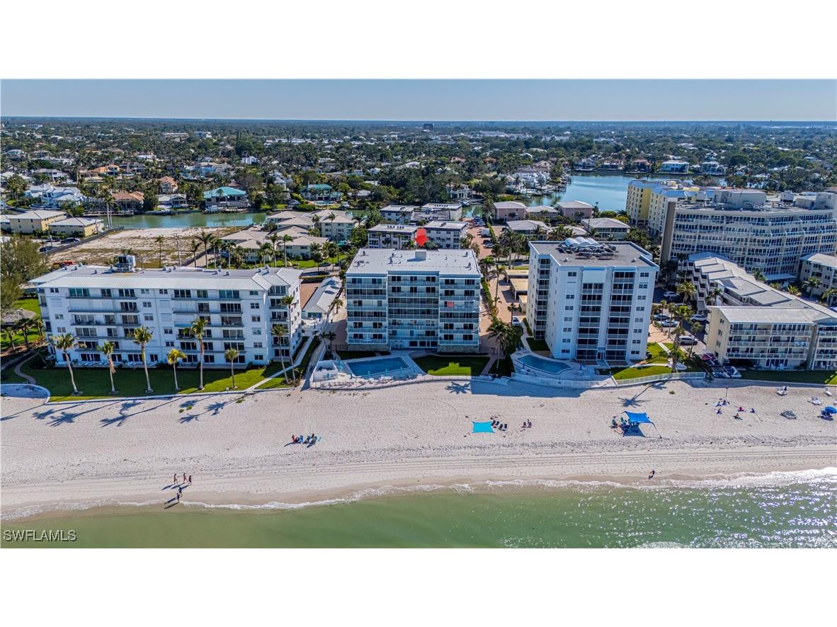 1977 Gulf Shore Boulevard N #401 Naples FL 34102 225077815 image4