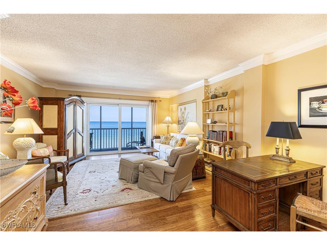 1977 Gulf Shore Boulevard N #401 Naples FL 34102 225077815 image7