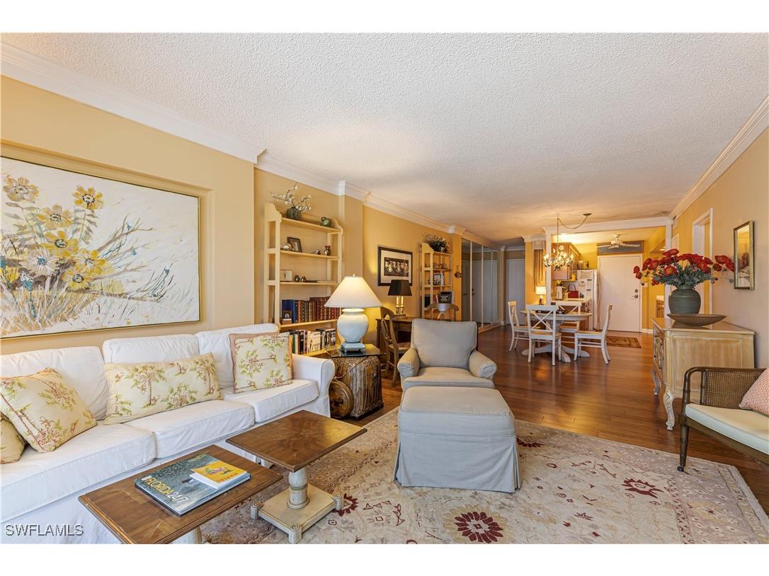 1977 Gulf Shore Boulevard N #401 Naples FL 34102 225077815 image8