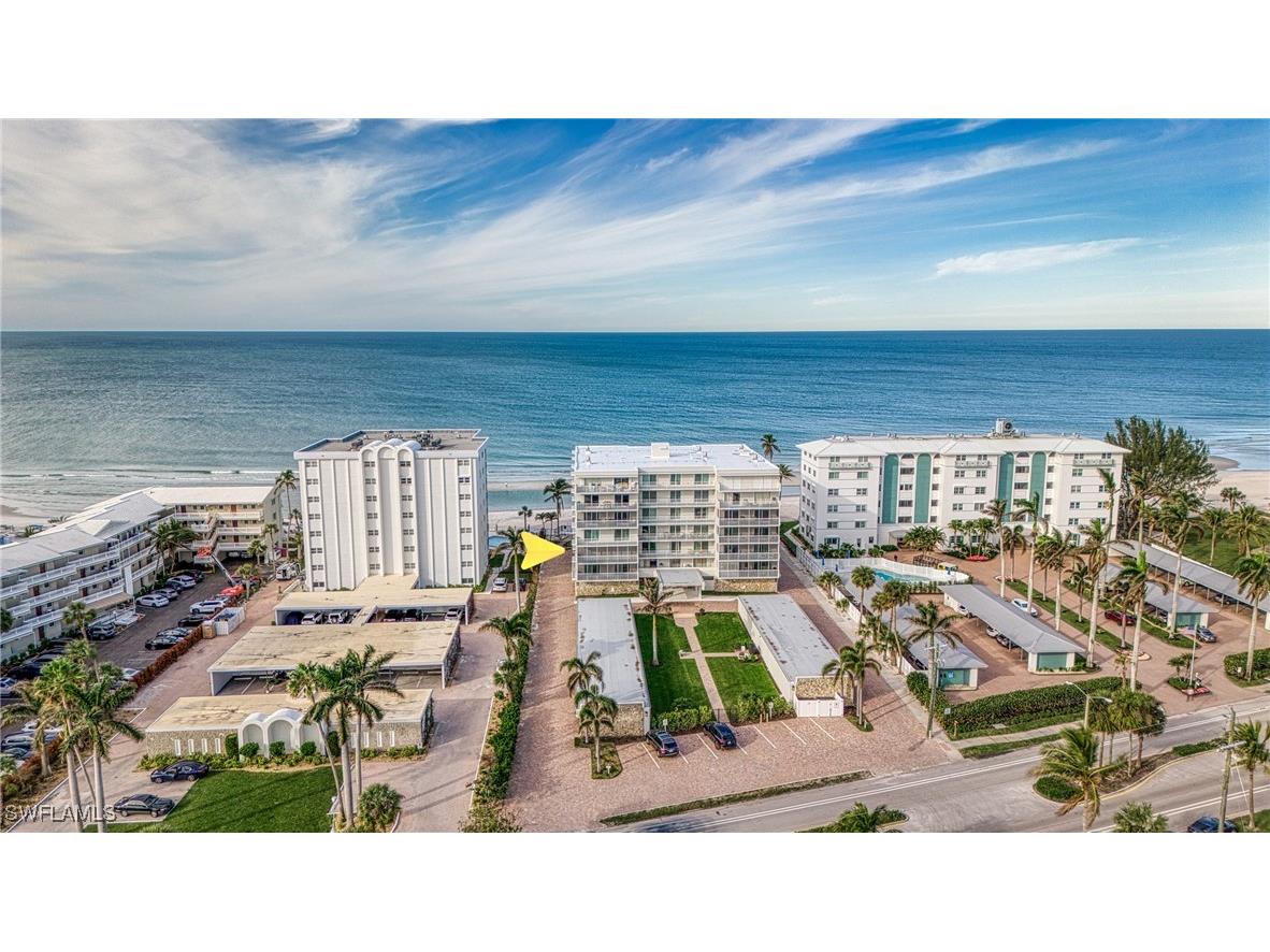 1977 Gulf Shore Boulevard N #302 Naples FL 34102 225072959 image1