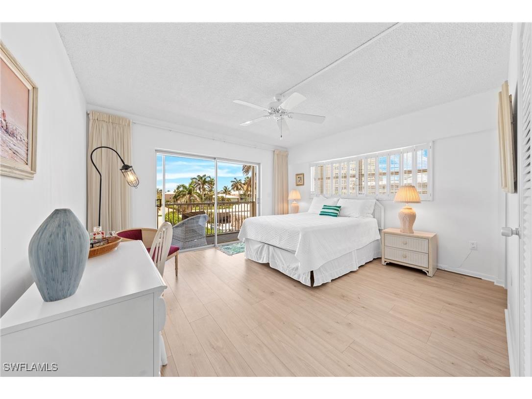 1977 Gulf Shore Boulevard N #302 Naples FL 34102 225072959 image23