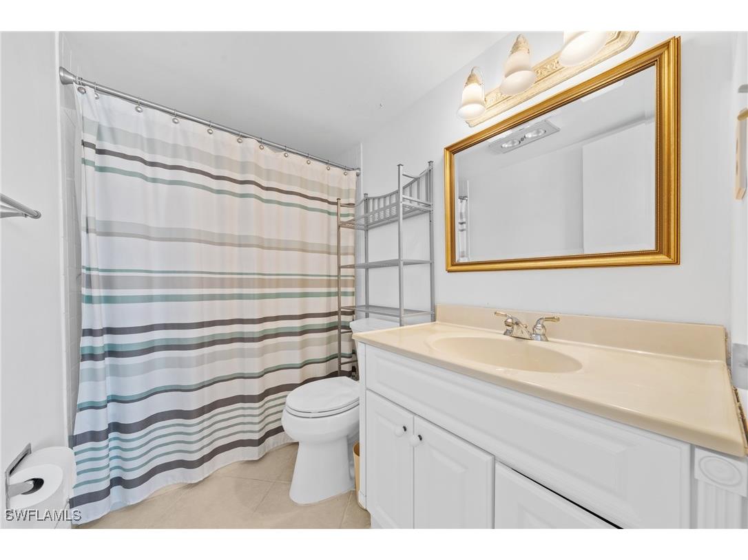 1977 Gulf Shore Boulevard N #302 Naples FL 34102 225072959 image26