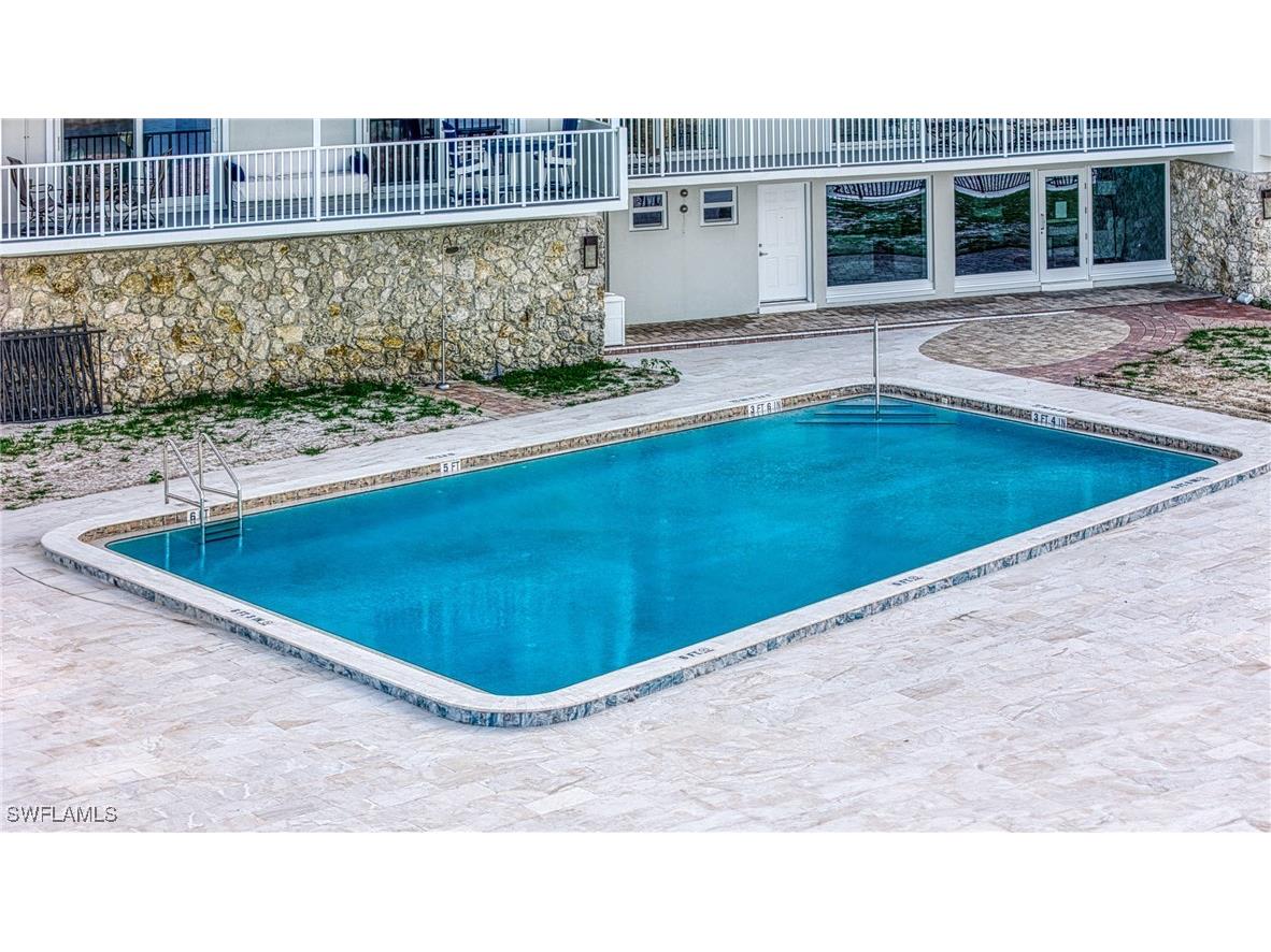 1977 Gulf Shore Boulevard N #302 Naples FL 34102 225072959 image36