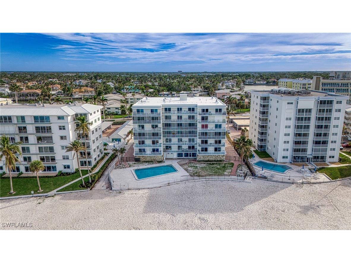 1977 Gulf Shore Boulevard N #302 Naples FL 34102 225072959 image43