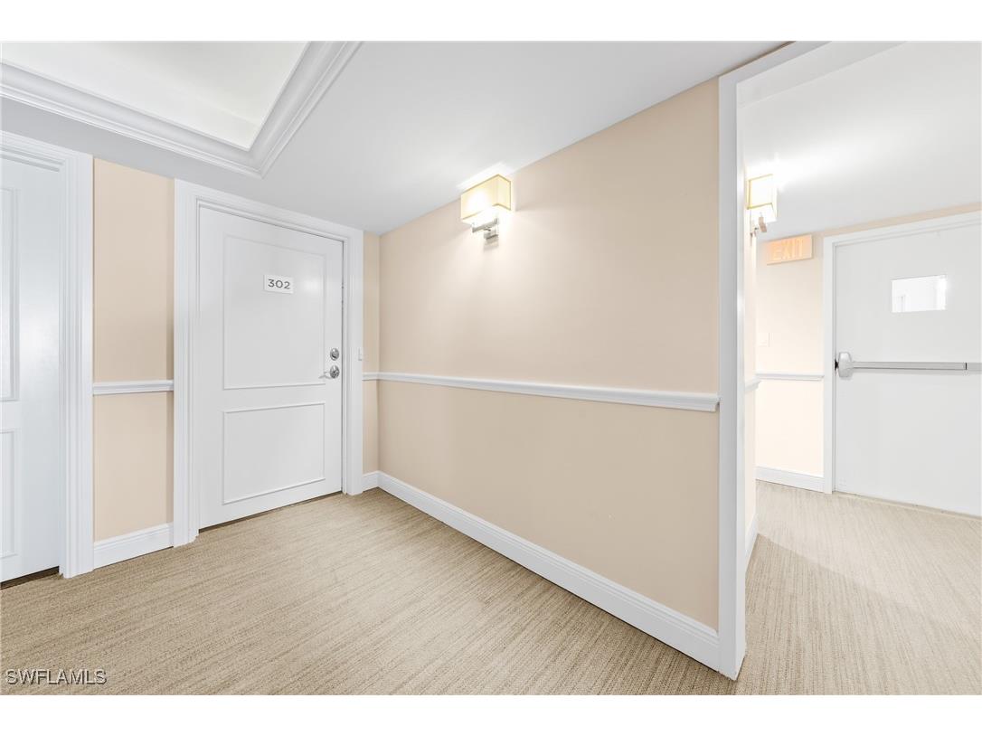 1977 Gulf Shore Boulevard N #302 Naples FL 34102 225072959 image6