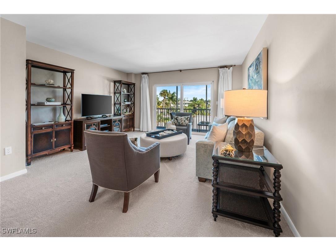 1977 Gulf Shore Boulevard N #306 Naples FL 34102 225078190 image10