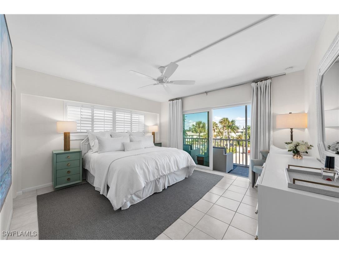 1977 Gulf Shore Boulevard N #306 Naples FL 34102 225078190 image23