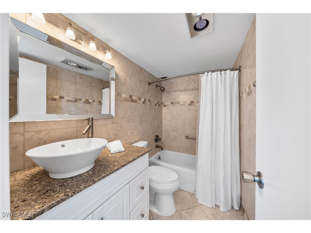 1977 Gulf Shore Boulevard N #306 Naples FL 34102 225078190 image26