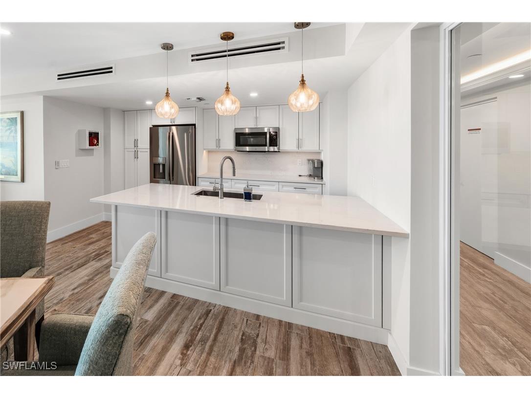 1977 Gulf Shore Boulevard N #306 Naples FL 34102 225078190 image37