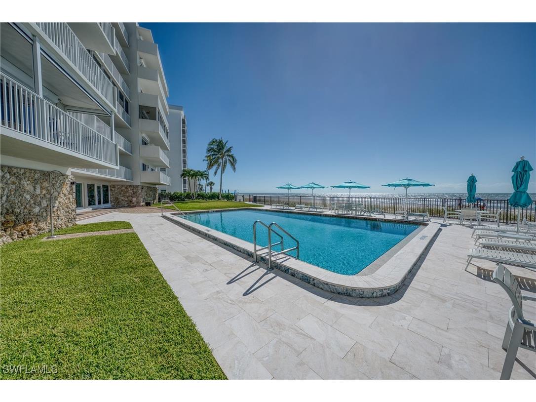 1977 Gulf Shore Boulevard N #306 Naples FL 34102 225078190 image43